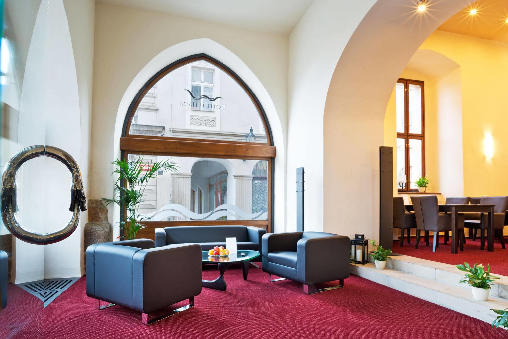 Hotel U Hada Zatec Dış mekan fotoğraf