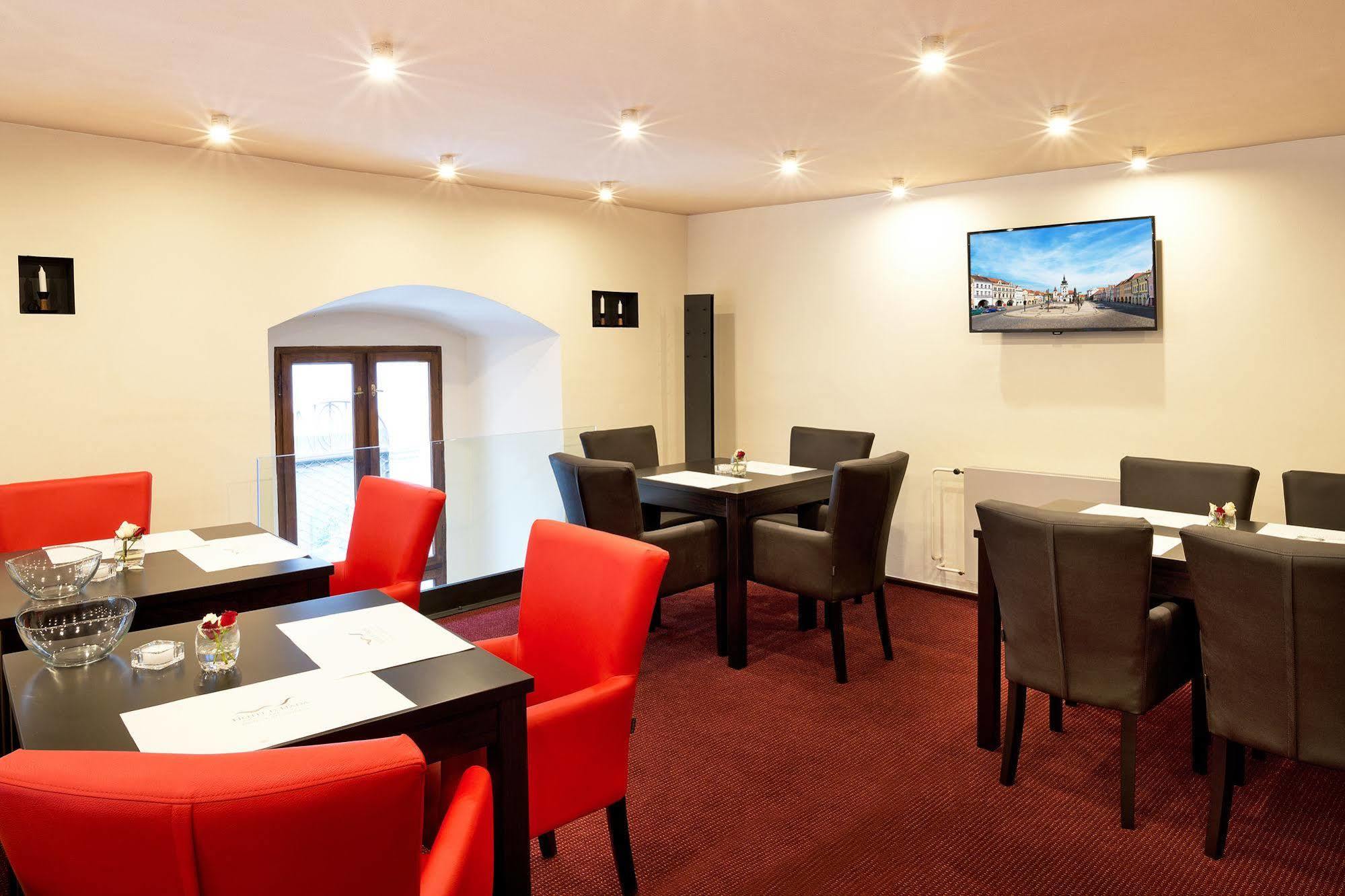 Hotel U Hada Zatec Dış mekan fotoğraf