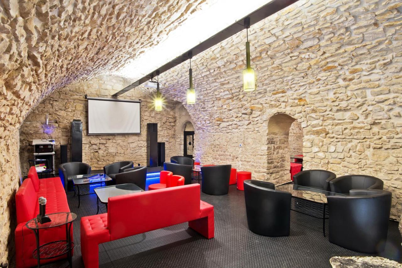 Hotel U Hada Zatec Dış mekan fotoğraf